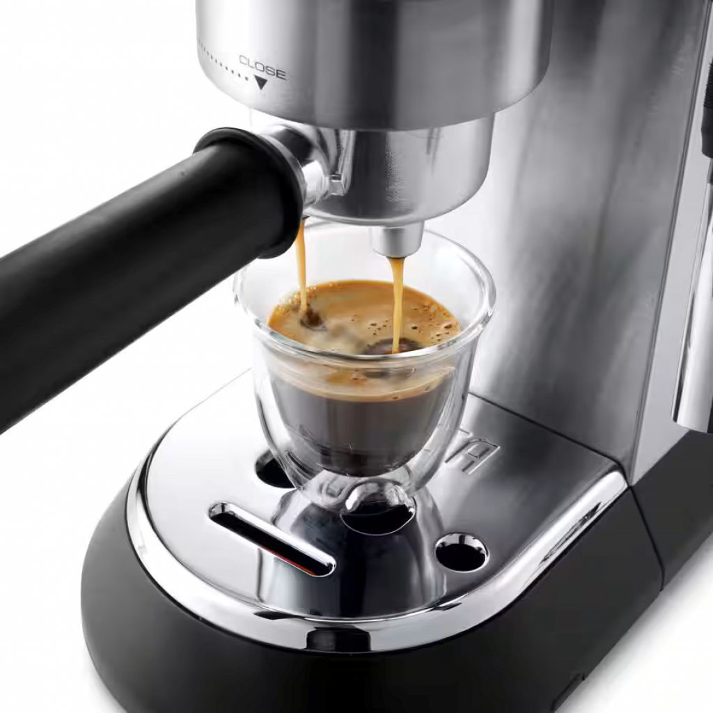 Кафемашина Delonghi EC685.M Dedica