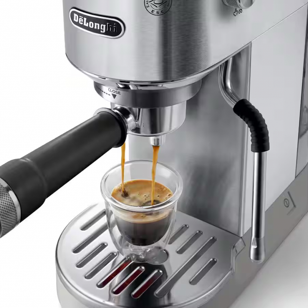 Кафемашина Delonghi EC890.M Dedica